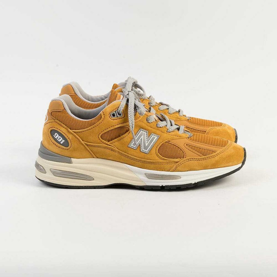 New NEW BALANCE - Collezione Uomo New Balance - Sneakers - U991Ye2 V2 - Giallo Ocra